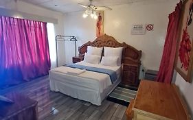 Hosthub Guest House